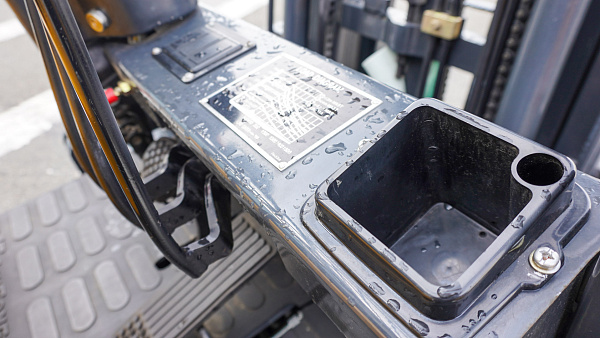 Дизельный вилочный погрузчик LiuGong CPCD15 Xinchai (1,5 тонны)