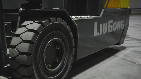 Электрический вилочный погрузчик LiuGong CLGA30-S (3 тонны)