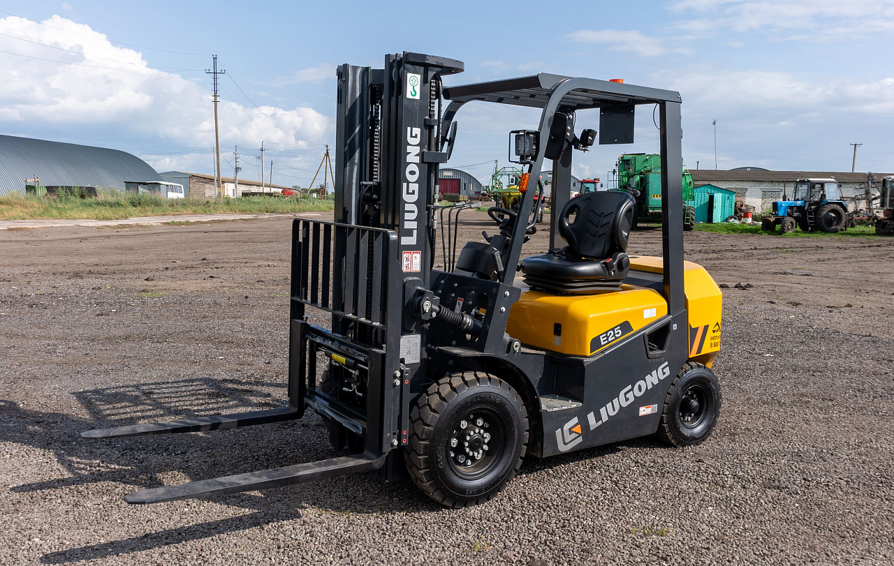 Дизельный вилочный погрузчик LiuGong CPCD25Е (2,5 тонны)