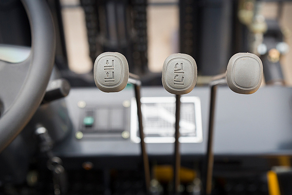 Дизельный вилочный погрузчик LiuGong CPCD30 Xinchai (3 тонны)