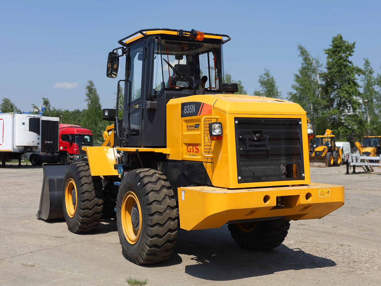 Фронтальный погрузчик LiuGong CLG835N (3 тонны)