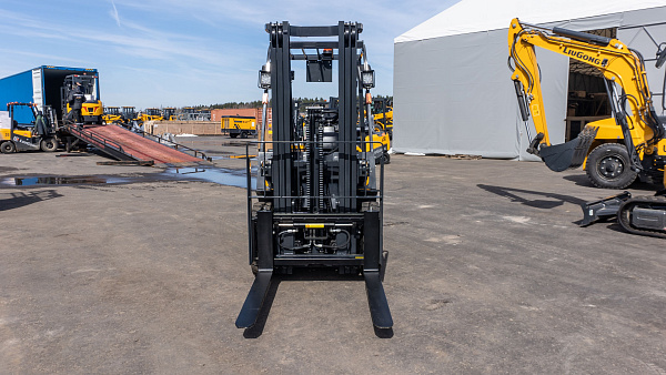 Дизельный вилочный погрузчик LiuGong CPCD20Е (2 тонны)