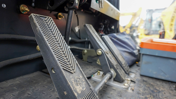 Дизельный вилочный погрузчик LiuGong CLG2080H (8 тонн)