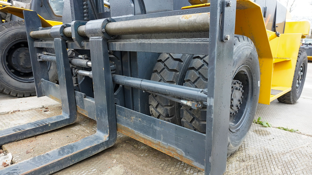 Дизельный вилочный погрузчик LiuGong CLG2050H (5 тонн)