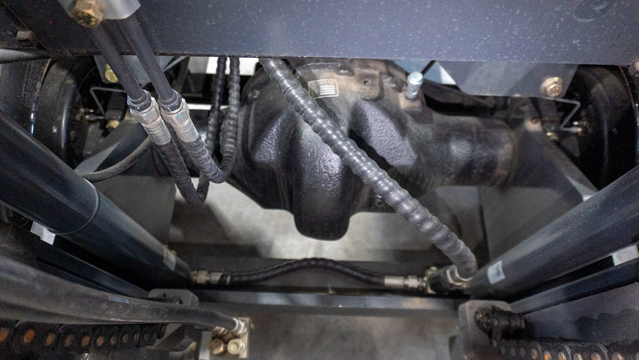 Внедорожный вилочный погрузчик LiuGong CLG2030H-R (3 тонны)