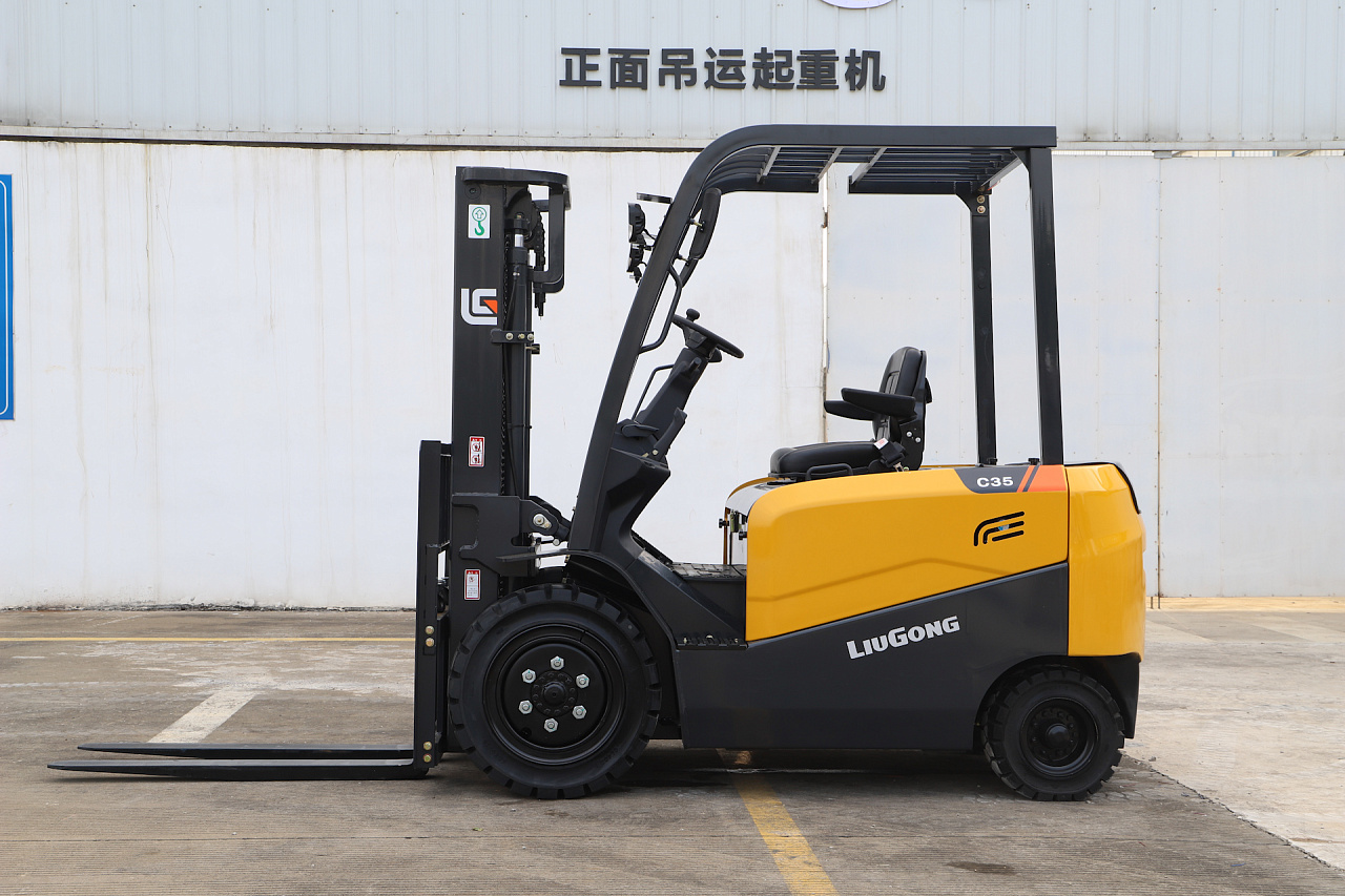 Электрический вилочный погрузчик LiuGong CLGA35-S (3,5 тонны)