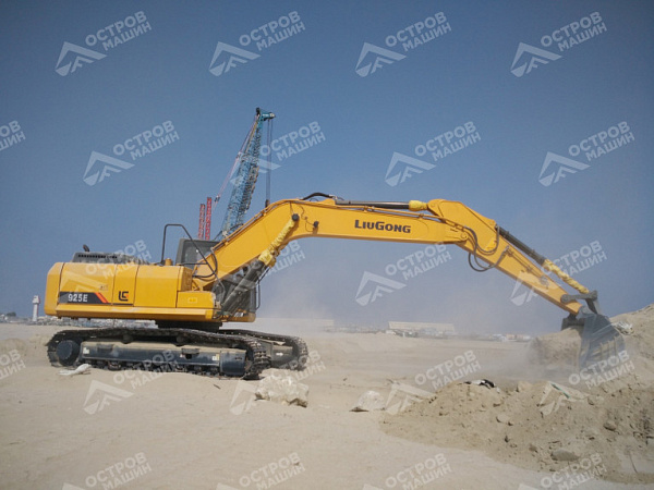 Экскаватор гусеничный LiuGong CLG925E (25 тонн)