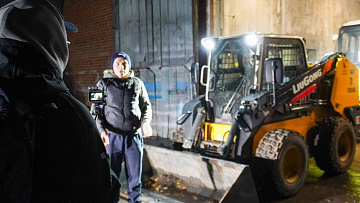 Опыт эксплуатации мини-погрузчика LiuGong CLG385B (ООО "Дорожник")