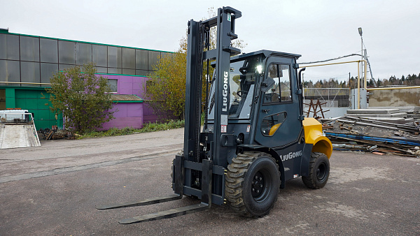Дизельный вилочный погрузчик LiuGong CLG2035H-R (3,5 тонны)