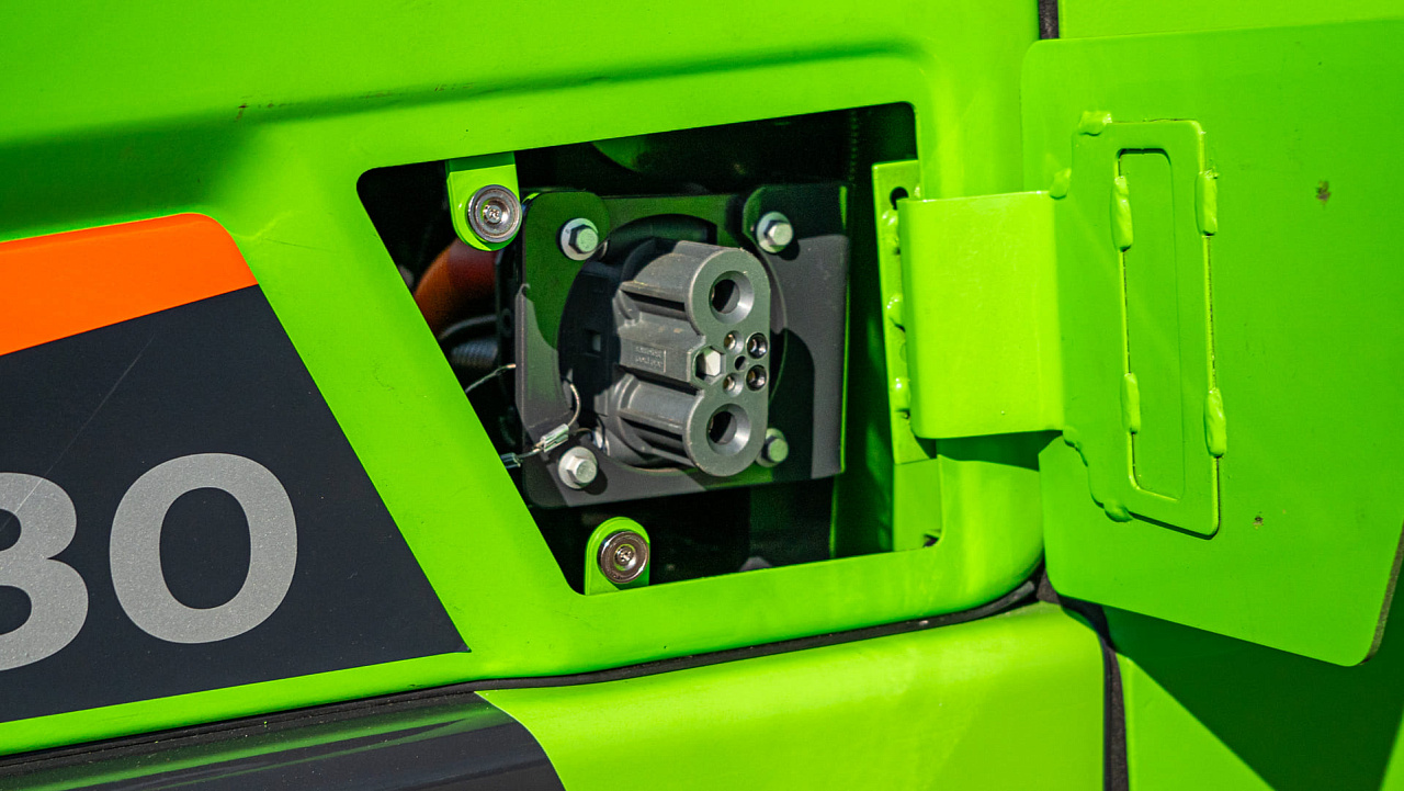 Электрический вилочный погрузчик LiuGong CPD30 FS (3 тонны)