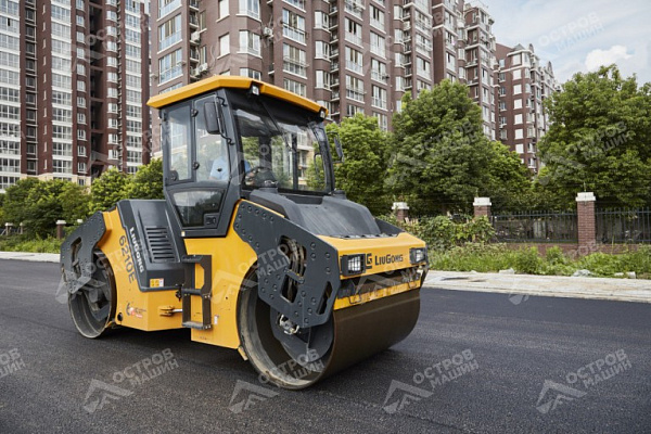 Каток асфальтовый CLG6210E