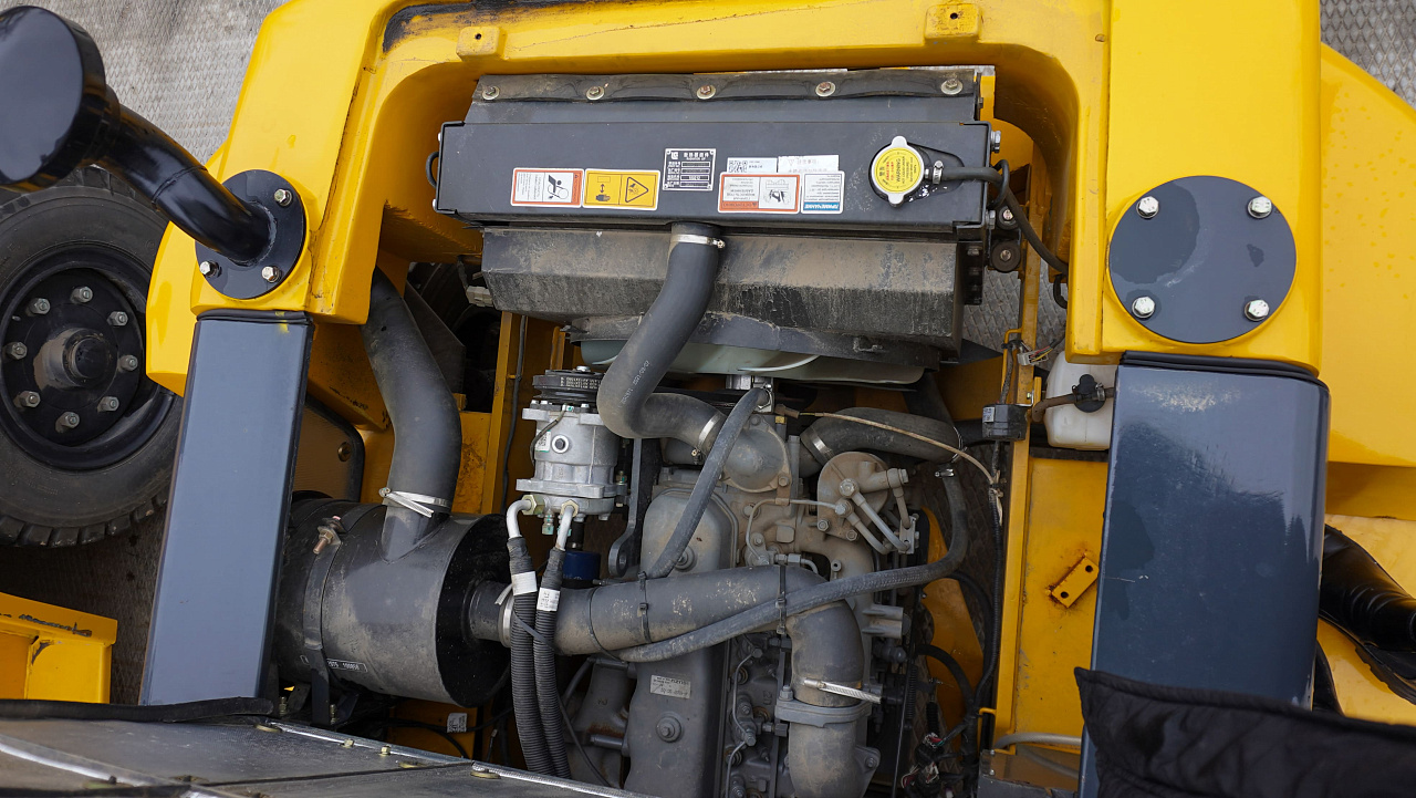 Дизельный вилочный погрузчик LiuGong CLG2050H (5 тонн)