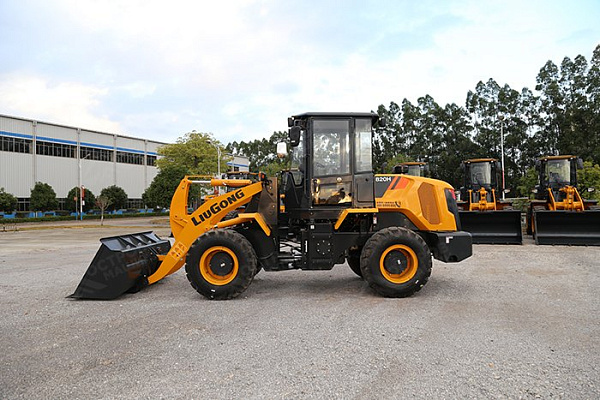 Фронтальный погрузчик LiuGong CLG820Н (2 тонны)
