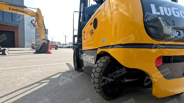 Электрический вилочный погрузчик LiuGong CLG2015A-S (1,5 тонны)