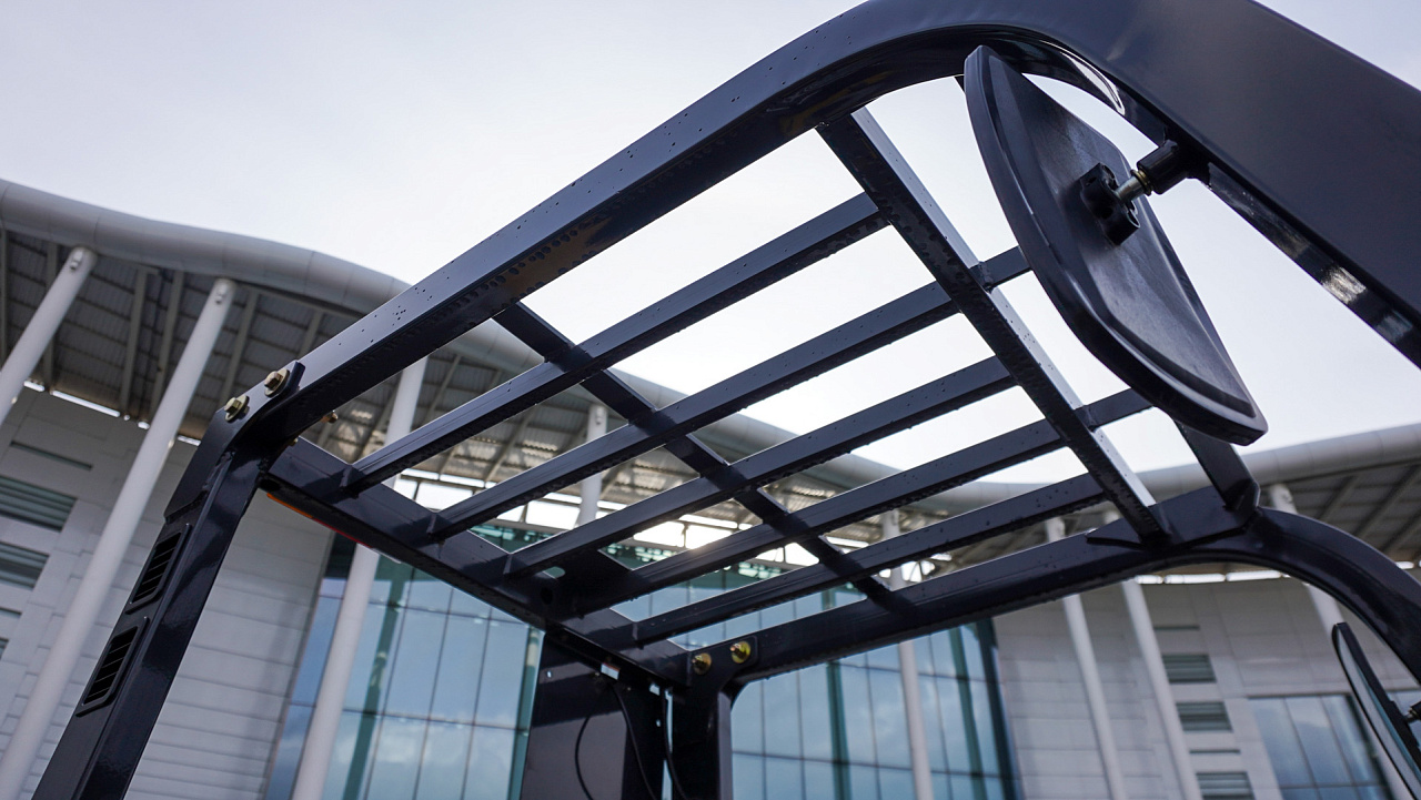 Дизельный вилочный погрузчик LiuGong CPCD15 Xinchai (1,5 тонны)