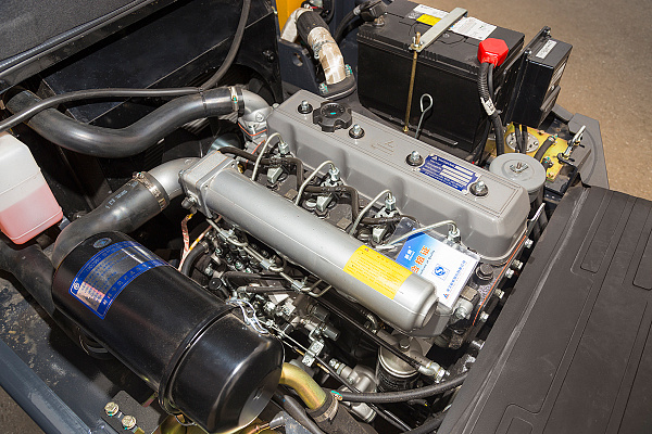 Дизельный вилочный погрузчик LiuGong CPCD30 Xinchai (3 тонны)