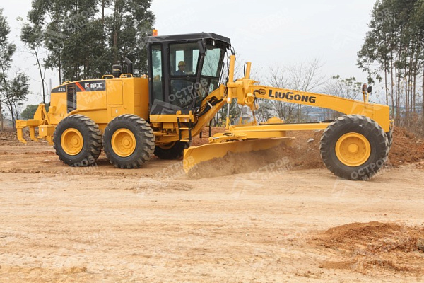 Автогрейдер LiuGong 425 полный привод