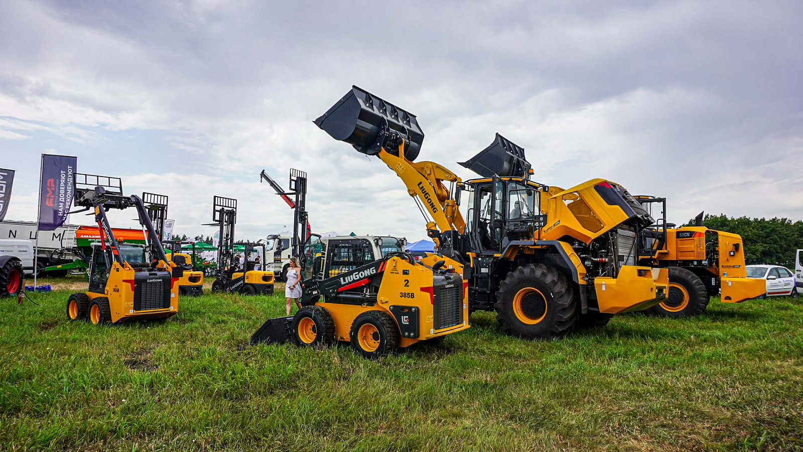 "ОСТРОВ МАШИН" на выставке "День Липецкого поля 2024"