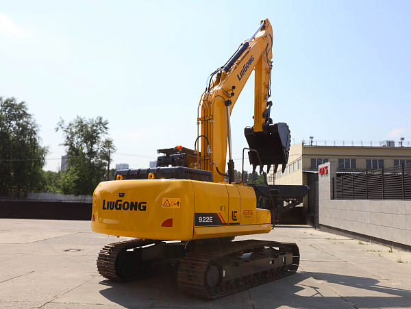 Экскаватор гусеничный LiuGong CLG922E (22 тонны)