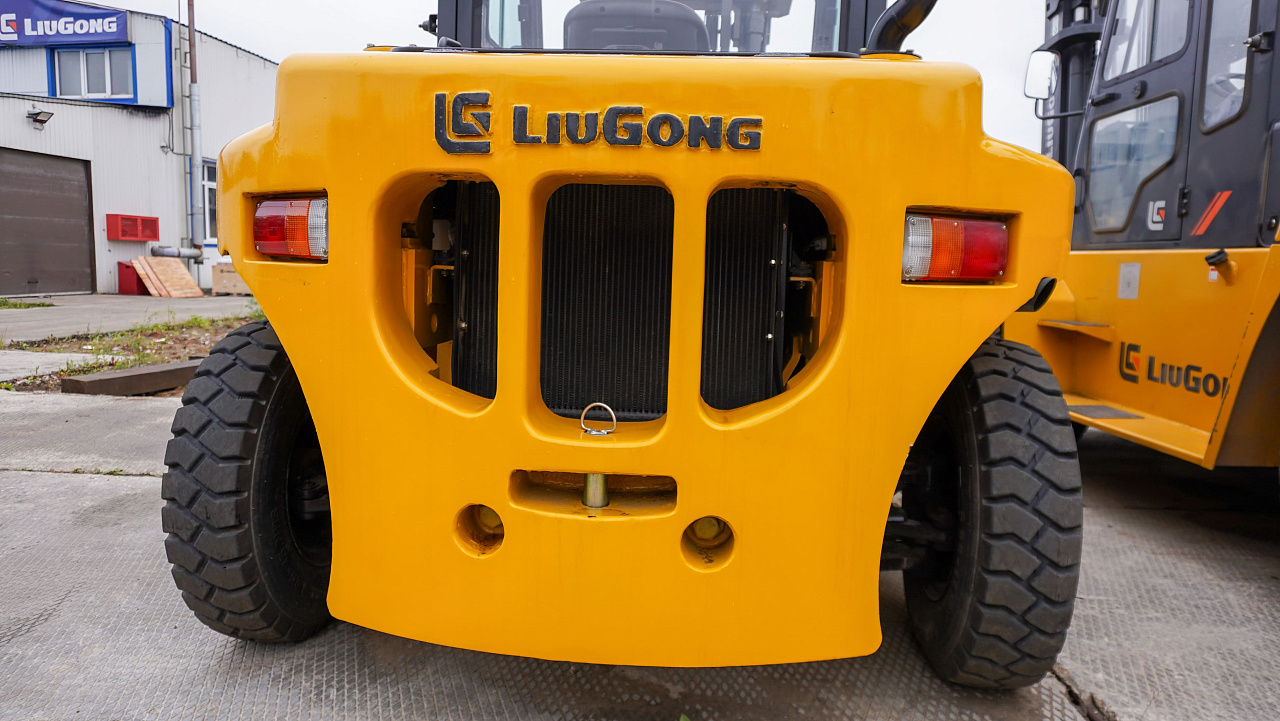 Дизельный вилочный погрузчик LiuGong CLG2050H (5 тонн)
