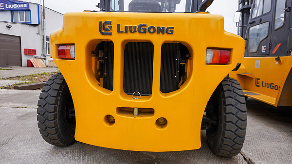 Дизельный вилочный погрузчик LiuGong CLG2050H (5 тонн)