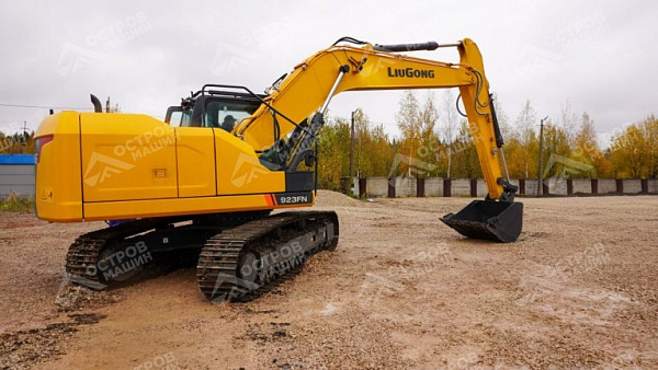 Экскаватор гусеничный LiuGong CLG923FN (23 тонны)