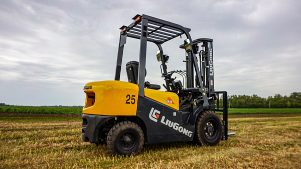 Вилочный погрузчик LiuGong CPCD25 Xinchai (2,5 тонны)