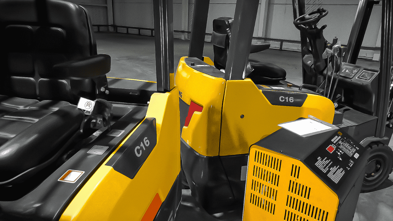 Электрический вилочный погрузчик LiuGong CLGA16-T, трехопорный