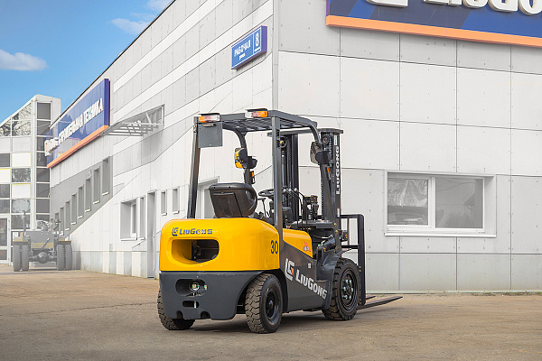 Дизельный вилочный погрузчик LiuGong CPCD30 Xinchai (3 тонны)