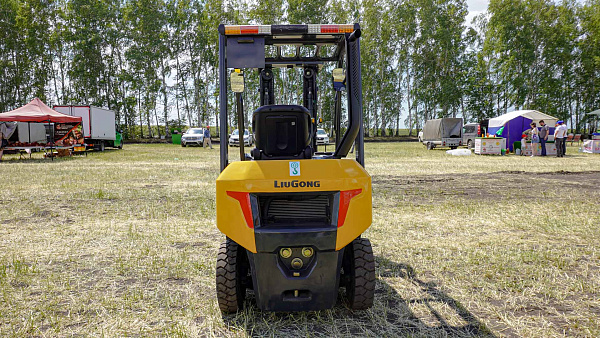 Дизельный вилочный погрузчик LiuGong CLG2020H (2 тонны)