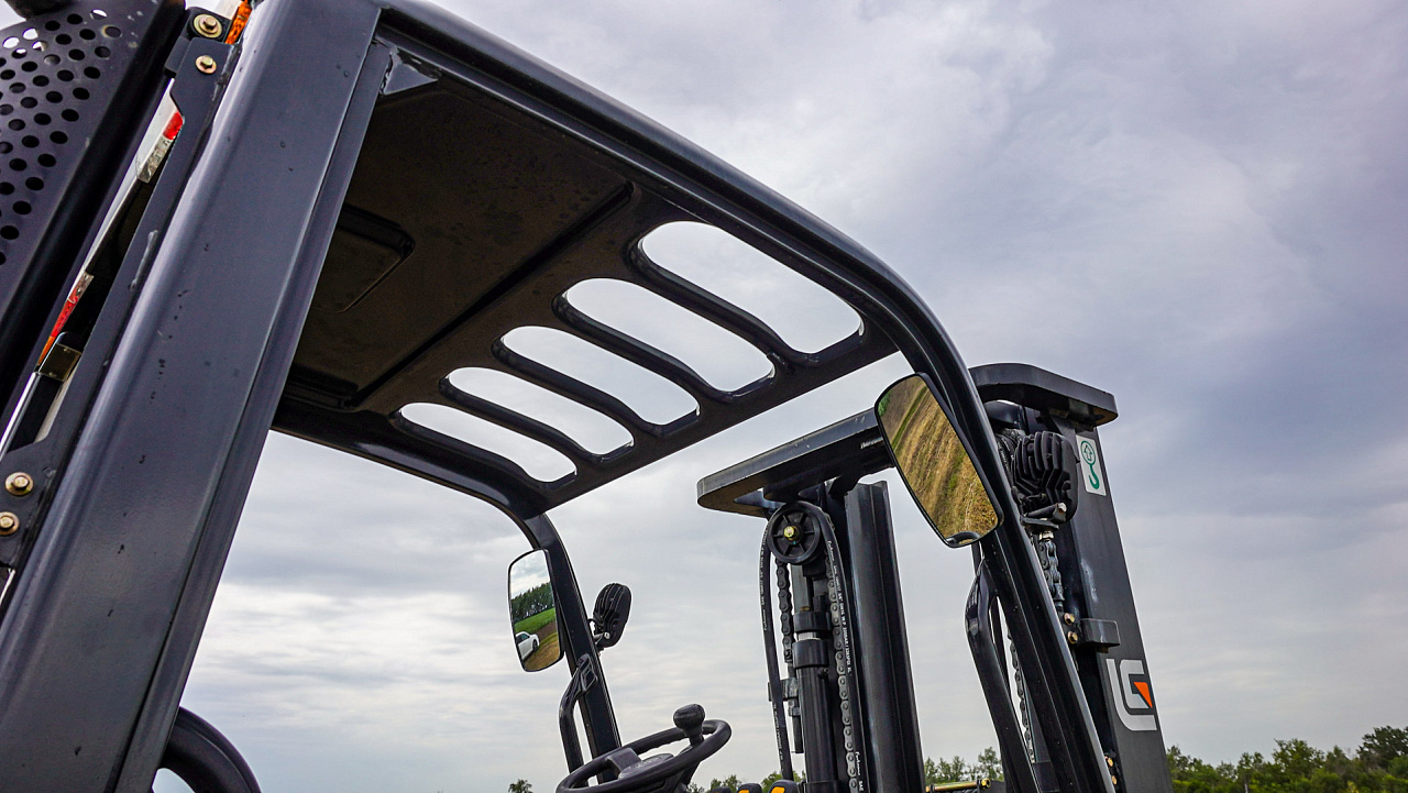 Дизельный вилочный погрузчик LiuGong CLG2030H (3 тонны)