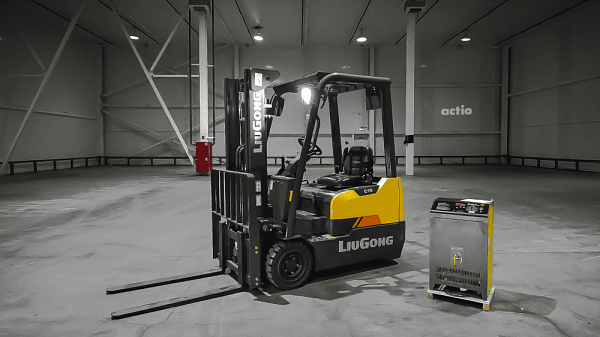 Электрический вилочный погрузчик LiuGong CLGA16-T, трехопорный