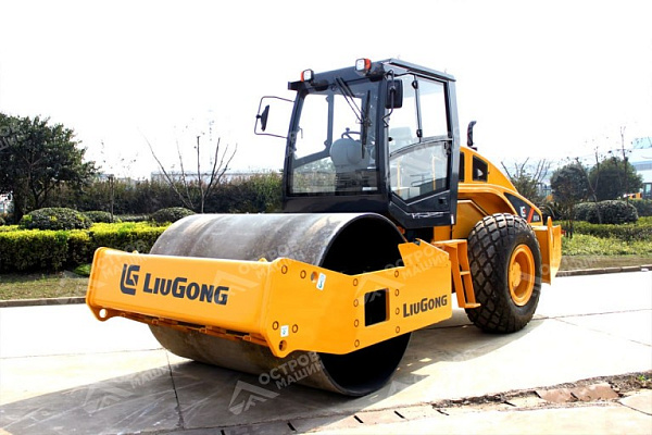 Каток грунтовый одновальцовый CLG6114E (задний привод)