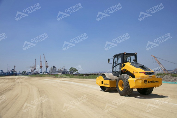 Каток грунтовый CLG6612E (полный привод)