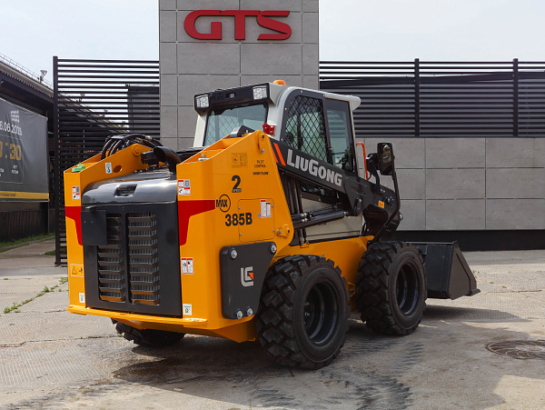 Мини-погрузчик LiuGong CLG385B MAX