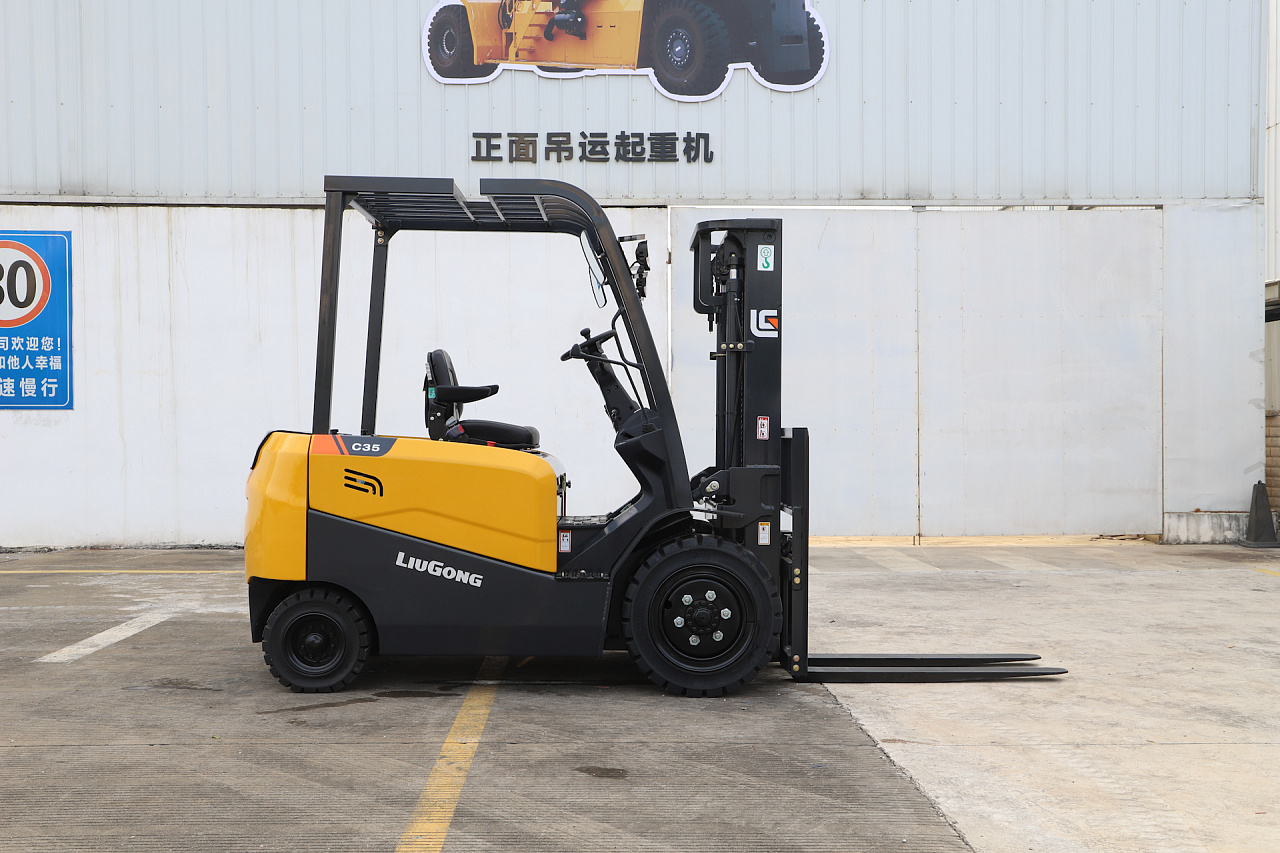 Электрический вилочный погрузчик LiuGong CLGA35-S (3,5 тонны)