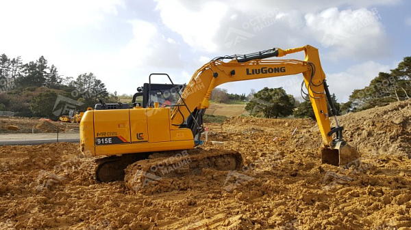 Экскаватор LiuGong CLG915E гусеничный (13 тонн)