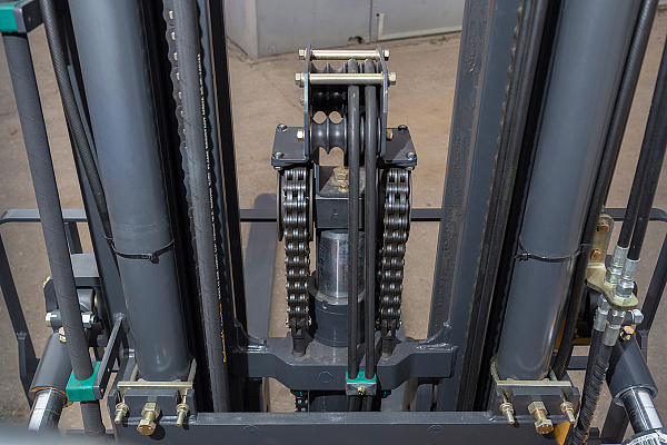 Дизельный вилочный погрузчик LiuGong CPCD50 (5 тонн)