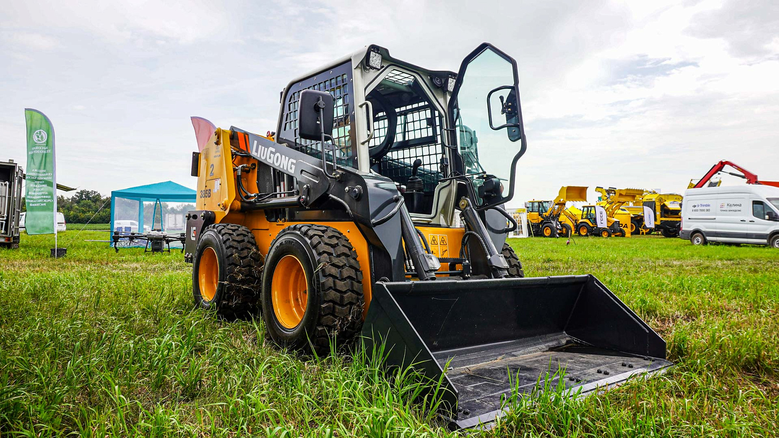 "ОСТРОВ МАШИН" на выставке "День Липецкого поля 2024"