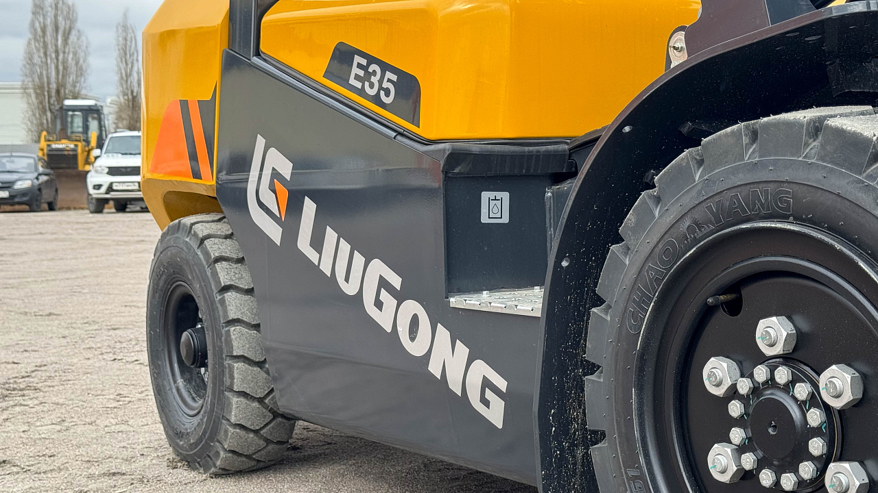 Дизельный вилочный погрузчик LiuGong CPCD35Е (3,5 тонны)