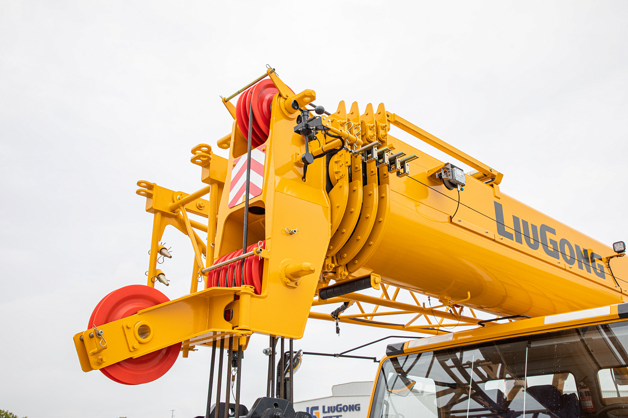 Автокран LiuGong LTC 550С5L